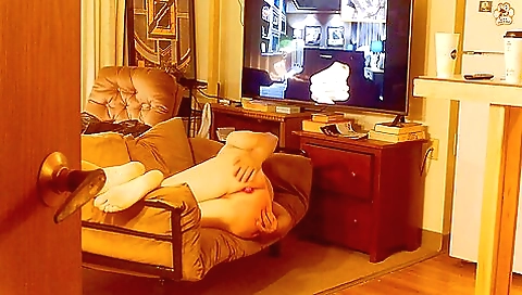 Big ass brunette plays with her large toy in front