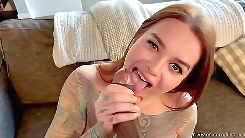 Amateur tattooed brunette fucks a guy in her mouth